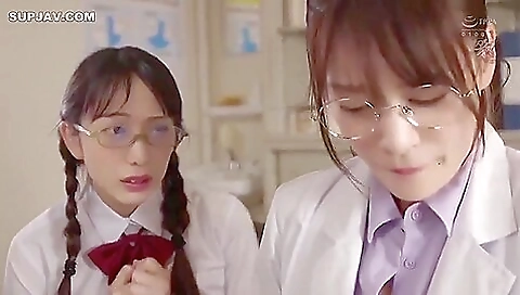 Jovencita Japonesa Tetona 82