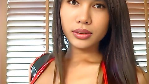 A Beautiful Asian Shemale Loves The Cock In Ass
