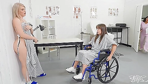 Jessy Dubai Izzy Wilde Xxxx